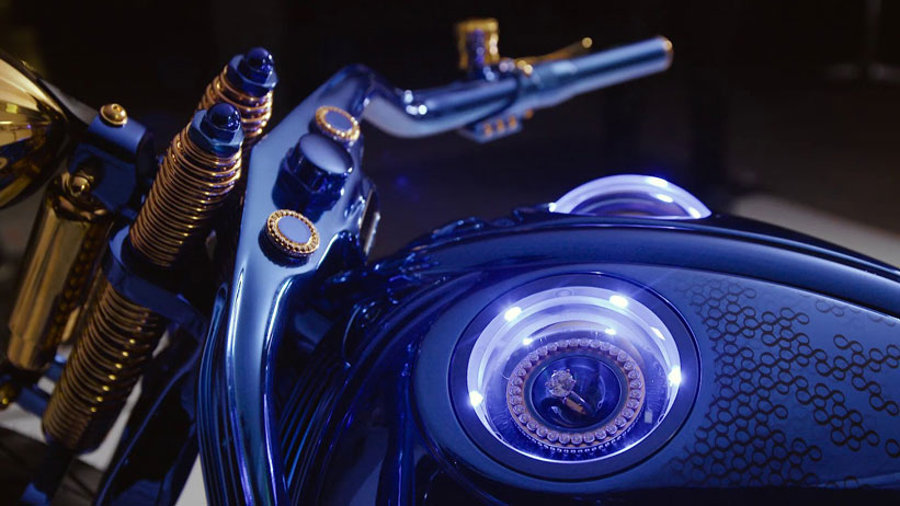 گرانترین موتور سیکلت جهان | هارلی‌ دیویدسون بوخرر بلو ادیشن